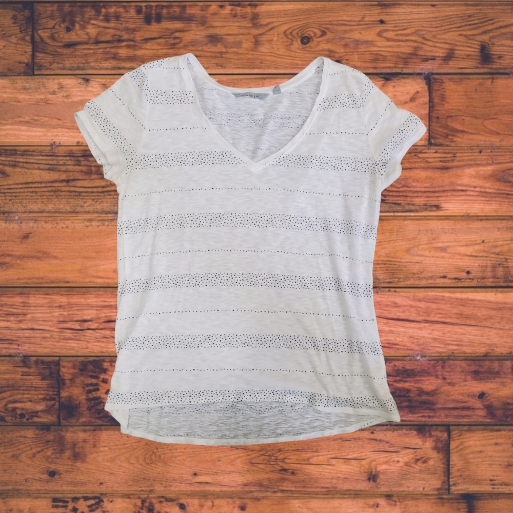 Athleta White V Neck Top Size M